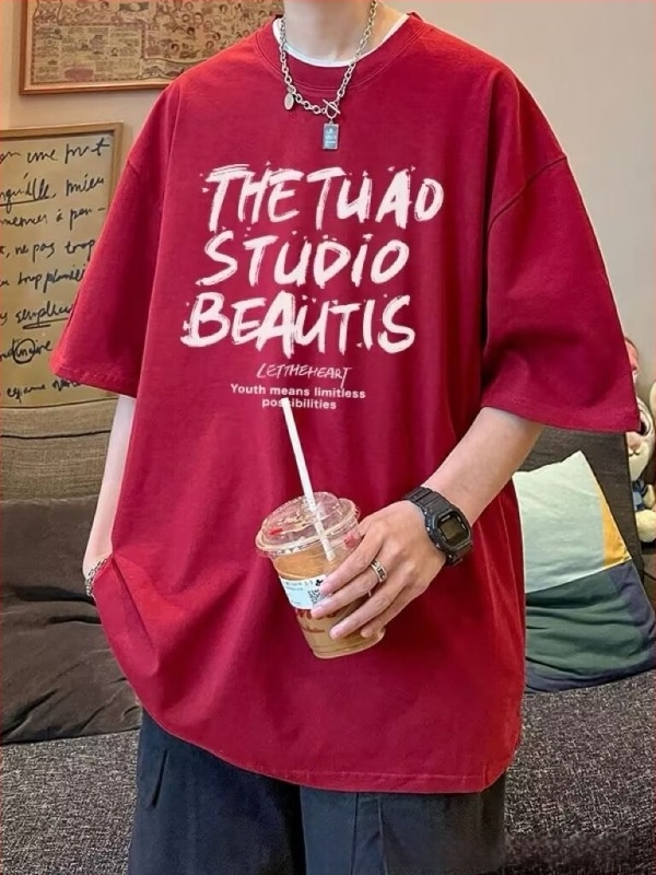 Ανδρική κοντομάνικη T‑shirt, καλοκαίρι 2026, στρογγυλός λαιμός, πικέβαμβάκι, εκτύπωση με γράμματα, χαλαρή γραμμή