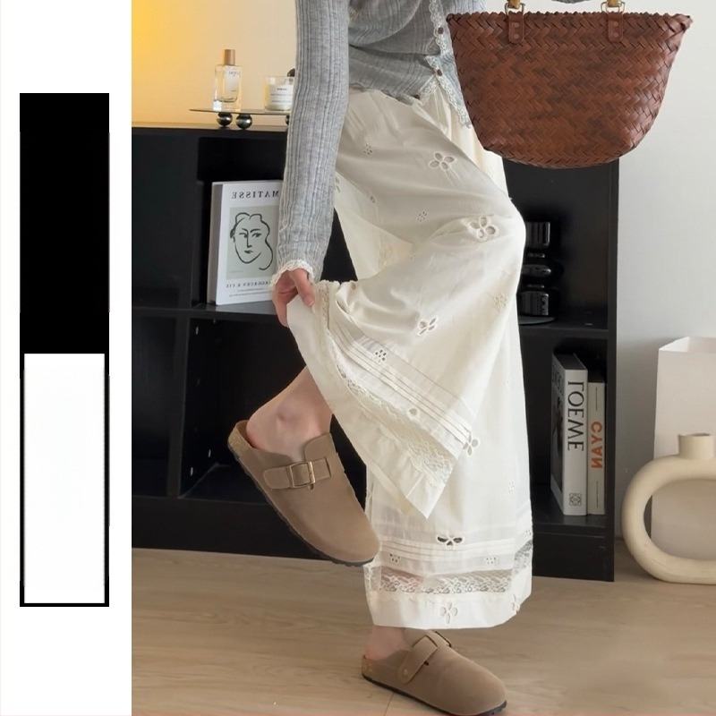 Γυναικείες παντελόνες wide-leg σε ροδάκινι χρώμα με διάτρητες λεπτομέρειες και δαντέλα, ψηλόμεσες, καλοκαίρινές, ελαφριές