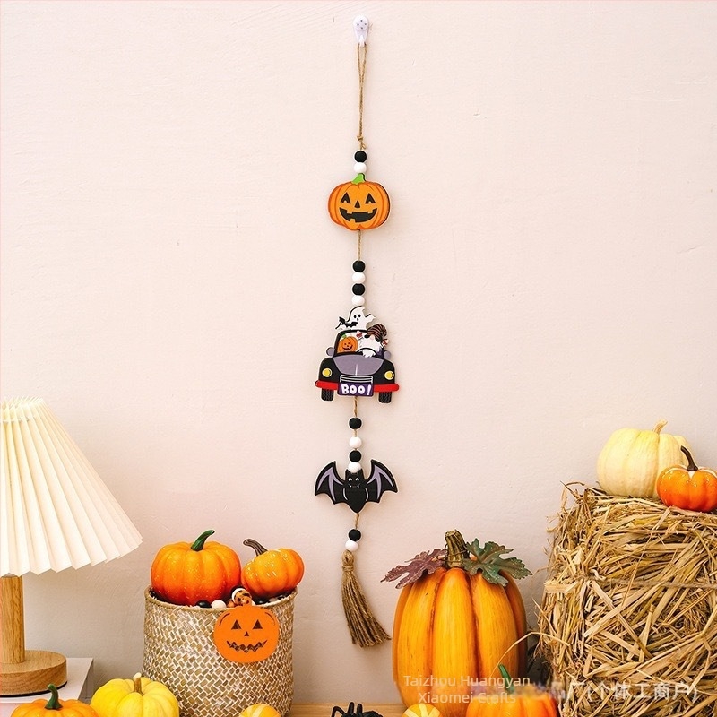 Ξύλινο κρεμαστό διακοσμητικό για το Halloween με χάντρες: κολοκύθα, φάντασμα και νυχτερίδα