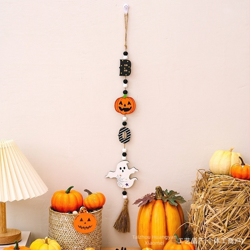 Ξύλινο κρεμαστό διακοσμητικό για το Halloween με χάντρες: κολοκύθα, φάντασμα και νυχτερίδα