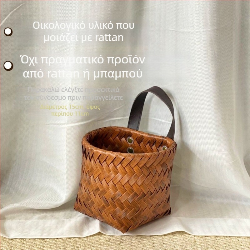 Κρεμαστή καλαθι τοίχου με εμφάνιση ρατάν, μικρή για κρεμμύδι, τζίντζερ και σκόρδο; μινιμαλιστικό χειροποίητο καλάθι σε αμερικανικό στυλ.