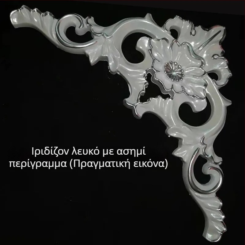 Απλίκες διακοσμητικές με άνθη σε ευρωπαϊκό στυλ για τοίχο και οροφή — διακοσμητικά με απομίμηση γύψου
