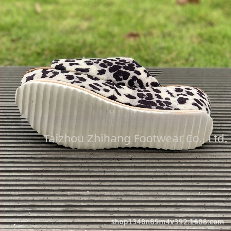 Ljetne papuče s europskim i američkim platformom i leopard printom, veće veličine, slip-on uzorkom za 2023. godinu