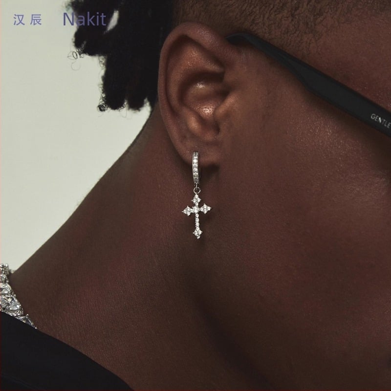Naušnice s cirkonskim križem za dječake, hip-hop modni dizajn, smisao za nišu, nove modne naušnice, pojedinačne naušnice