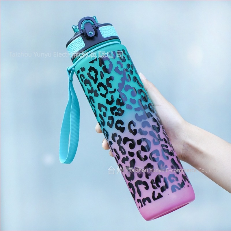 Cross Border na zalihi Sportska plastična čaša za vodu s printom gradijenta i leoparda, usisna cijev, sportska čaša za vodu s leopard printom