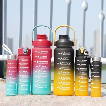 Tri seta šalica za vodu, šalica velikog kapaciteta sa slamnatim gradijentom, matirana sportska plastična boca za vodu, boce za vodu