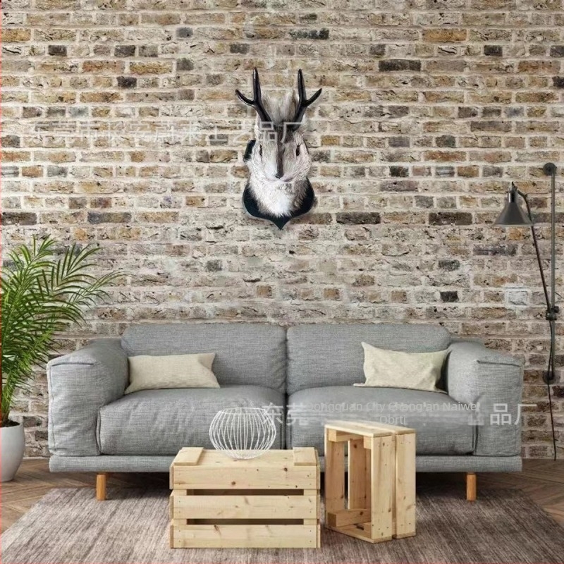 Nezavisna postaja Eksplozivni zec s rogovima Tradicionalna preparacija na crnim drvenim pločicama Ukrasi za poklone za useljenje