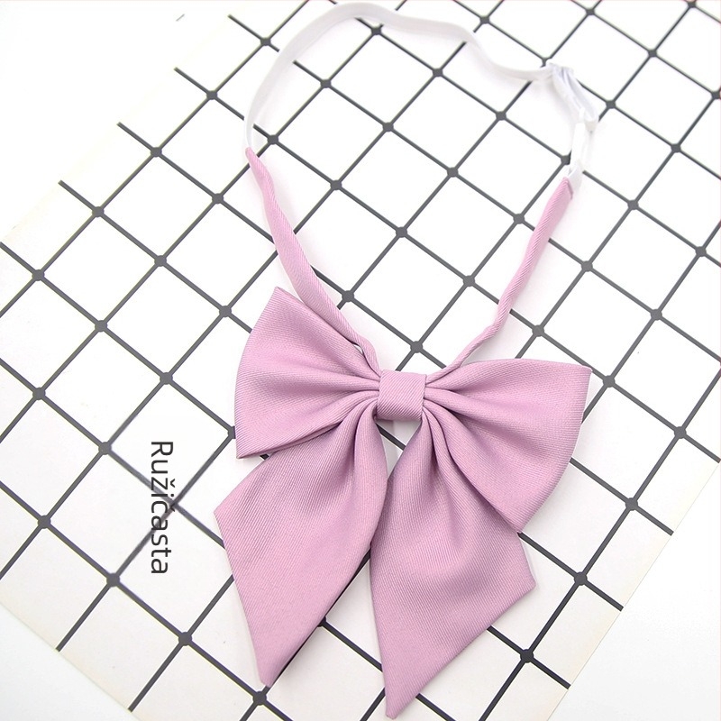 Na zalihi, japanski Jk školski stil, jednobojna mašna, crni šiljasti pernati cvijet za ovratnik, dijagonalni smeđi cvijet za djecu