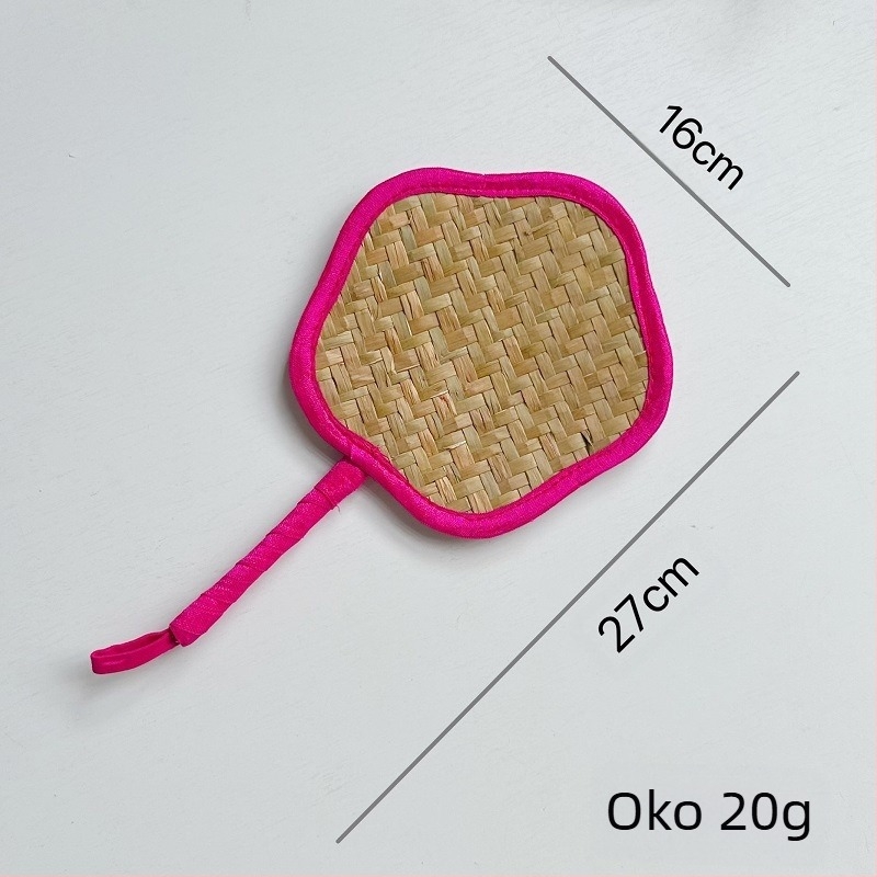 Ins Mini Love Cattail Fan Internet Celebrity Ljetni Cattail Fan Okrugli latice breskve Srcoliki ventilator Ručni ljuljajući ventilator Dječji ventilator od banane