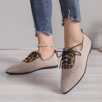 Vanjska trgovina plus size cipele s leopard printom za žene, jesenske nove špicaste ravne cipele od brušene kože, ležerne cipele, europske i američke ženske cipele
