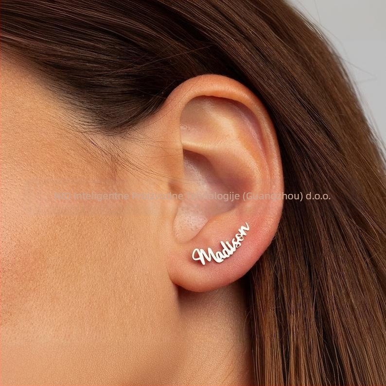 Europske i američke najprodavanije naušnice od 925 srebra za žene, DIY naušnice s engleskim slovima, napredne nišne prepoznatljive naušnice koje ne blijede