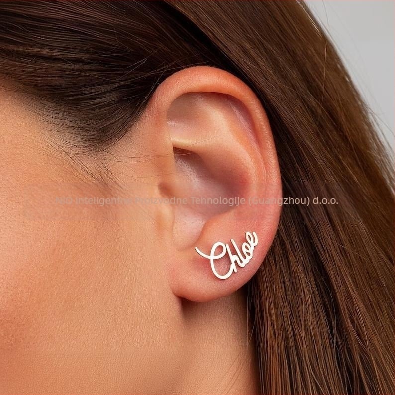 Europske i američke najprodavanije naušnice od 925 srebra za žene, DIY naušnice s engleskim slovima, napredne nišne prepoznatljive naušnice koje ne blijede