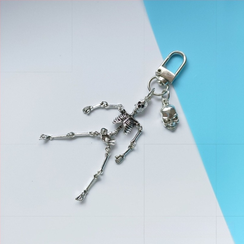 Vintage gotički privjesak za ključeve s lubanjem Diablo Twist, personalizirani privjesak s lubanjom, ruksak, poklon za Noć vještica