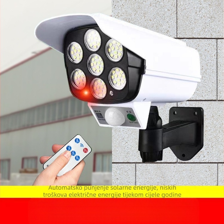 Solarna vanjska LED ulična svjetiljka s detektorom pokreta i dizajnom kamere simulacije, IP65, 10W, 3.7V, vijek trajanja 10 000 h