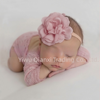 Dvo-dijelni set za novorođenče: čipkasti romper s dugim rukavima i trakom za kosu, 95% pamuk