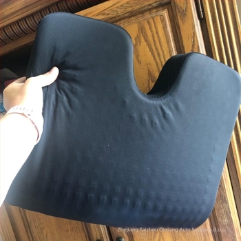 Ergonomska jastučnica za uredsku stolicu s memorijskom pjenom, pliš materijal, ergonomski dizajn, moderni minimalistički stil (materijal: pliš, punjenje: memorijska pjena, stil: moderni minimalistički, dizajn: ergonomski)