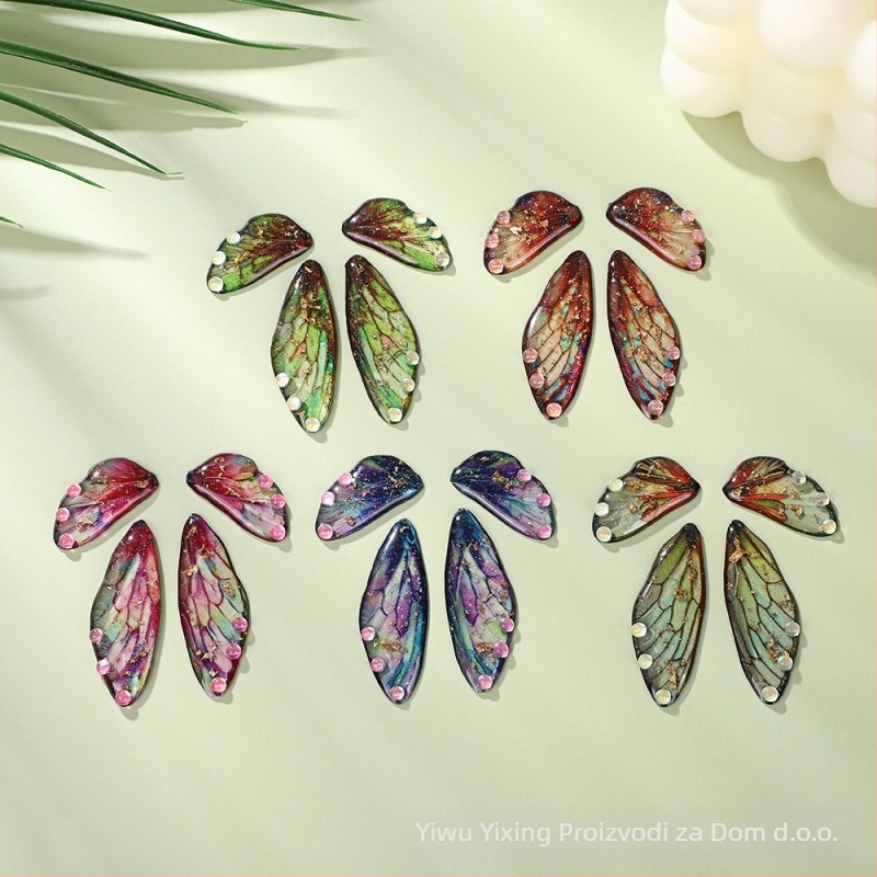 Naušnice s krilima leptira - epoksijska smola, teksturni uzorak, ljeto 2024