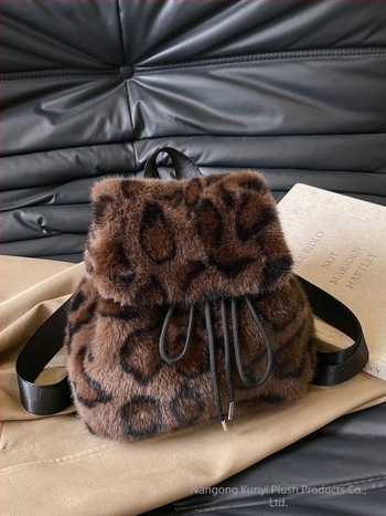 Qing nuo ranac od pliša s leopard uzorkom, gradski stil, zatvaranje šnuralima, podstava od sintetičke kože, džep za mobitel, mekana 3D silueta, jesen 2024