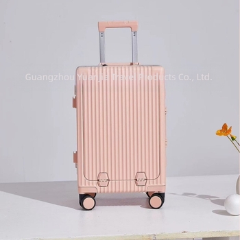 Putni kovčeg s prednjim otvaranjem, ABS+PC materijal, TSA kombinacijska brava, držač za čašu i univerzalni kotači.