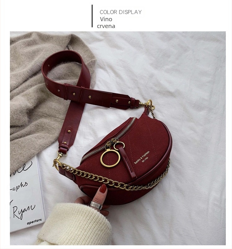 PU saddle torbica s zatvaračem na zip, mekani trodimenzionalni oblik, poliester podstava, jedna naramenica