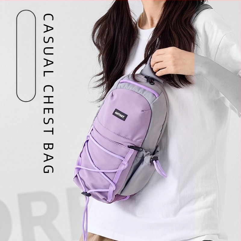 Nylon Crossbody torba s poklopcem, zatvaranje na zip, unutarnji džep na zip i podjela, mladi kampus stil