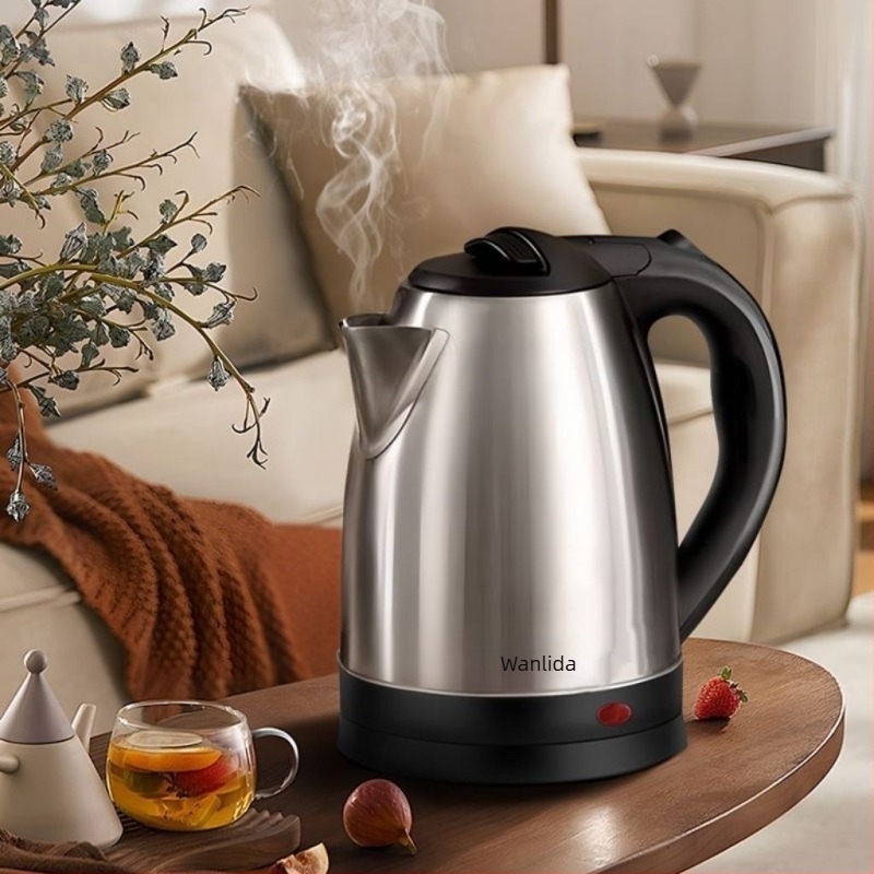 Električni kuhalo vode s graviranim logom, konstantna temperatura, zapremina preko 2 L, snaga 1000–1500 W, 360° baza