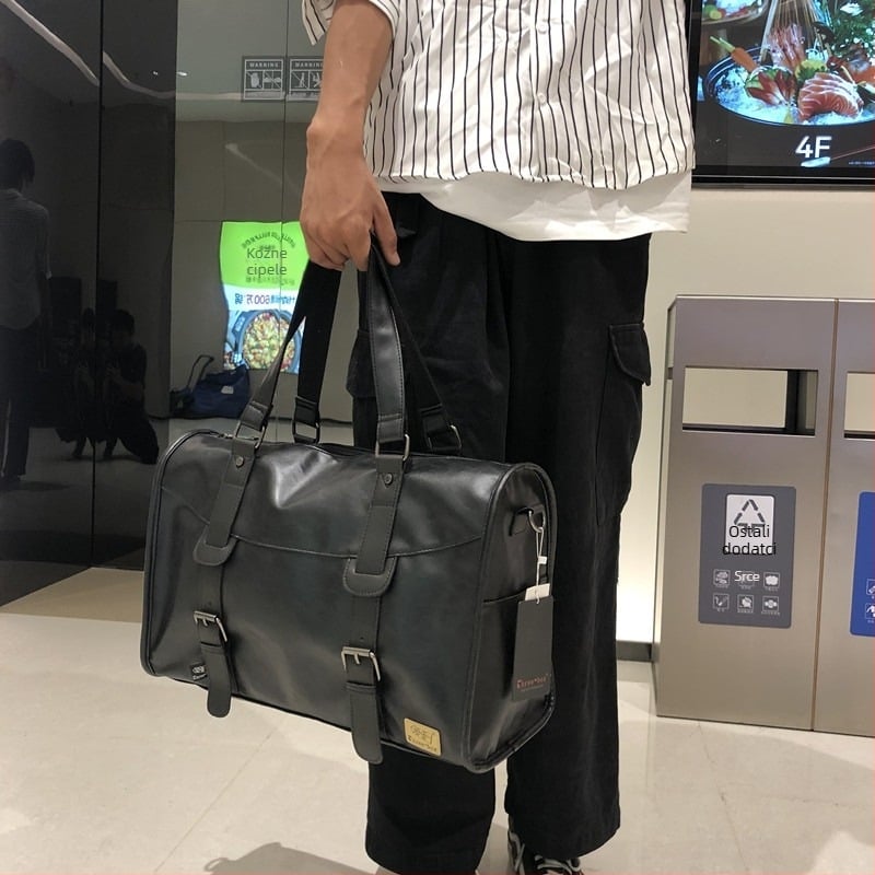 Muška torba za rame — Crossbody stil, Sintetička koža, 15-inčni prijenosnik, Poslovno putovanje