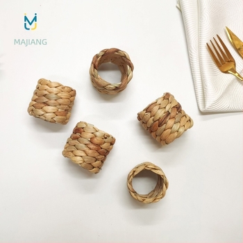 Obruč za salvete, ručno pletena od Hu Lu trave, jednostavan stil, paket 1 komad, pakiranje: OPP vrećica, za hotelski stol