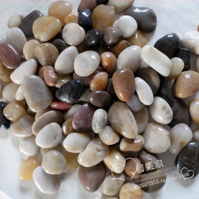 Akvarijske krajolinske kamenje: mješavina staklenih perli, kristala, riječnog pijeska i šljunka (kutija 10 kg, 0,5 kg po komadu, Marka Strong Merchants)