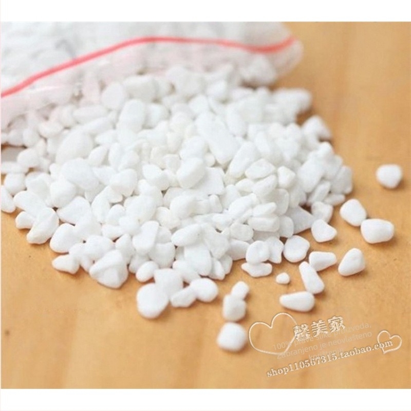 Akvarijske krajolinske kamenje: mješavina staklenih perli, kristala, riječnog pijeska i šljunka (kutija 10 kg, 0,5 kg po komadu, Marka Strong Merchants)