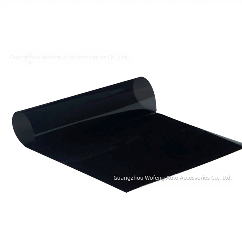 Automobilski solarni film za stakla — opcije propusnosti svjetla 15–50%, toplinska izolacija 80%, UV zaštita 80%, odraz vidljive svjetlosti 50%.