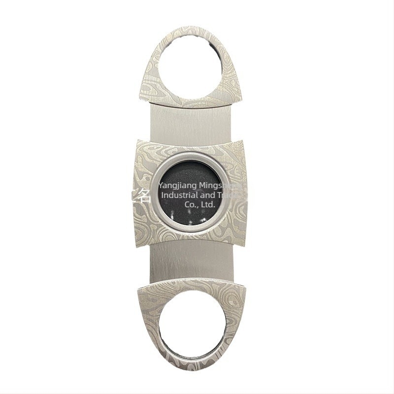 Rezač cigara od nehrđajućeg čelika s ugraviranim uzorkom, dvostruka oštrica, prijenosno (nehrđajući čelik; ugravirani uzorak; dvostruka oštrica)