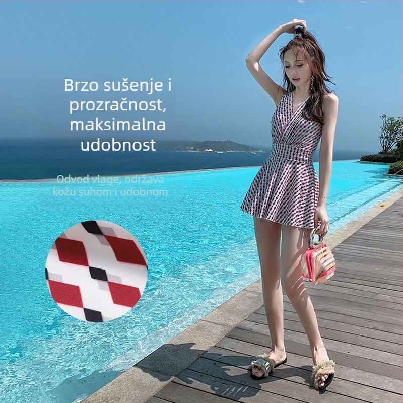 Ženski jednodjelni kupaći kostim, uskog kroja, s podstavom za prsni dio i umetkom za poprsje, poliester materijal