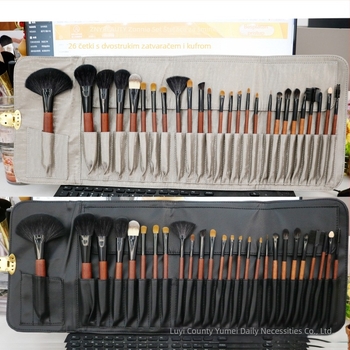 26-dijeli set kistova za makeup od životinjskih dlačica, drvene drške, duge drške, uključuje kistove za sjenilo