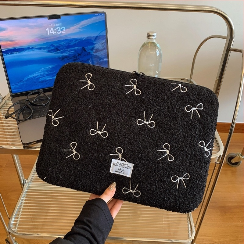 Plush futrola za laptop s geometrijskim uzorkom, prozračan dizajn, mekana podstava, unisex