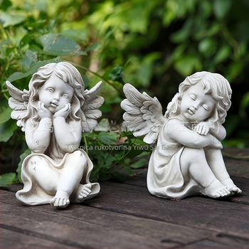 Putto mali anđeo kip – smolni vrtni ukras, moderni minimalistički stil; Materijal: Smola; Kategorija: Umjetničke smole; Pakiranje: Kartonsko pakiranje