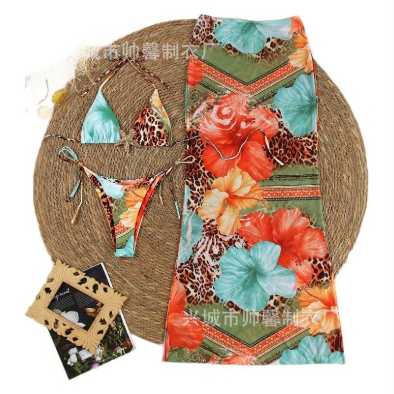 Ženski trodjelni kupaći kostim – uzorak, poliester 82%, podstava od spandeksa 18%, umetci za prsa