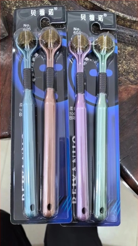 Beiyano četkica za zube u obliku U s tri strane, mekana vlakna, paket od 4 komada, model 009, za odrasle