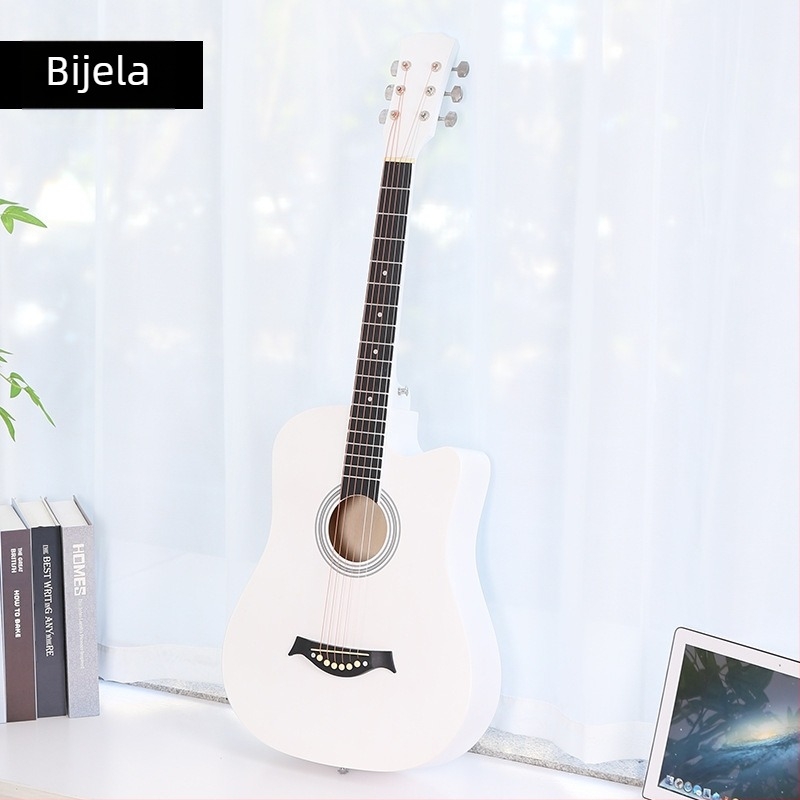 Akustična gitara, model 38C, 38 inča, tijelo i stražnja strana Basswood