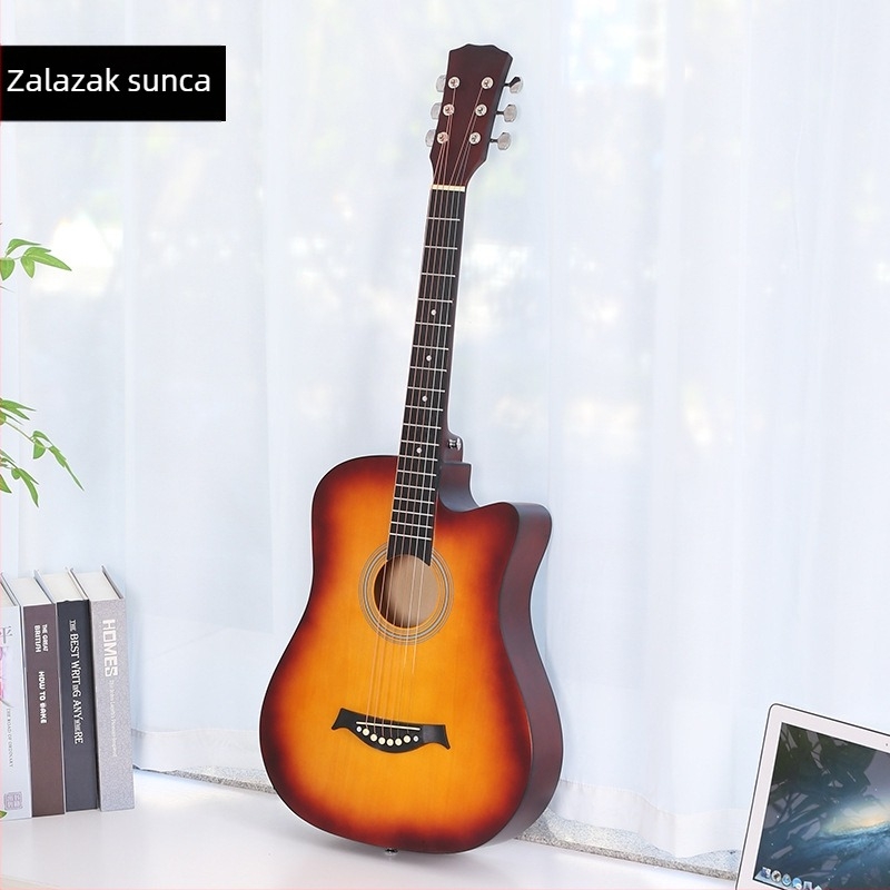 Akustična gitara, model 38C, 38 inča, tijelo i stražnja strana Basswood