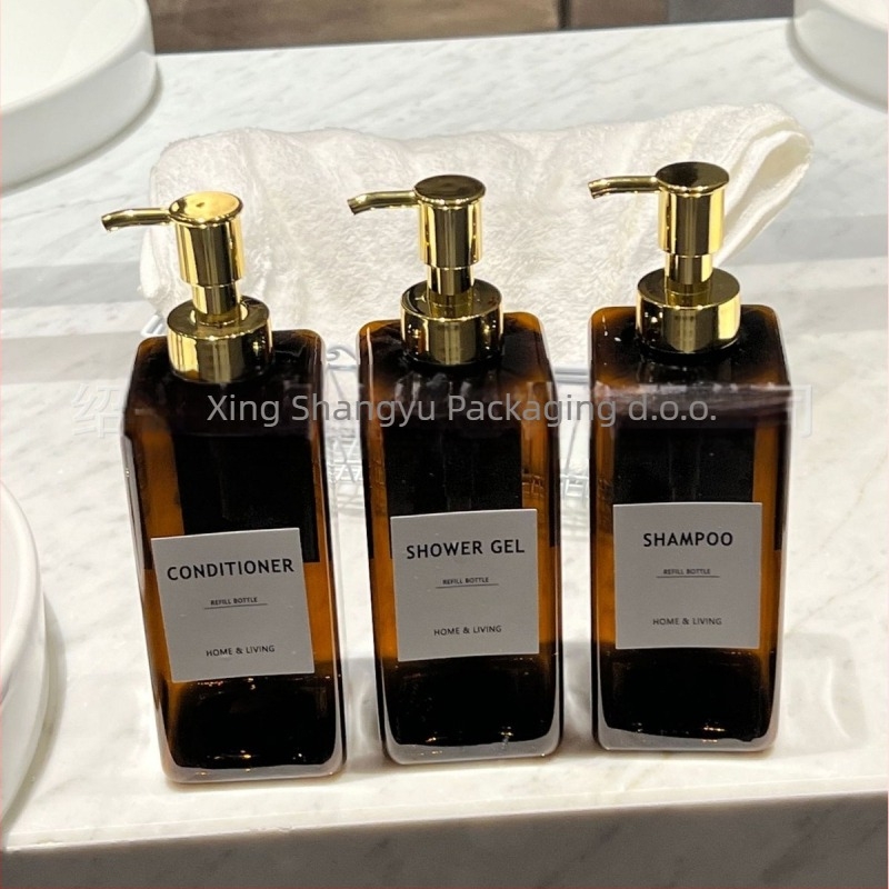 Kvadratna plastična boca s pumpicom za hotelsku upotrebu – regenerator, losion, masažno ulje (Porijeklo: Shaoxing, Zhejiang; Materijal: PET; Tehnologija proizvodnje: Blow molding; Pakiranje: Kozmetičko pakiranje)