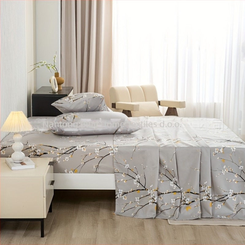 Burberry četverodijelni set posteljine – Materijal: kemijska vlakna; Uzorak: biljni cvjetni motiv; Otisak i bojanje: reaktivno bojanje; Tkanina: brushed; Težina: 800–1000 g