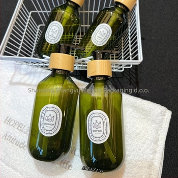 Dvostruki set bočica za šampon s doziranjem, pumpa od bambusa, PET materijal, proizvodnja Blow molding, kozmetičko pakiranje