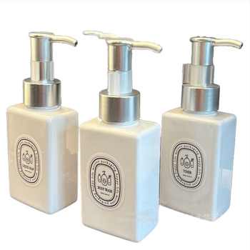 Bočica losiona za putovanja, ravnog kvadratnog oblika, mat srebrna pumpa, PET materijal, podrijetlo Shaoxing, Zhejiang