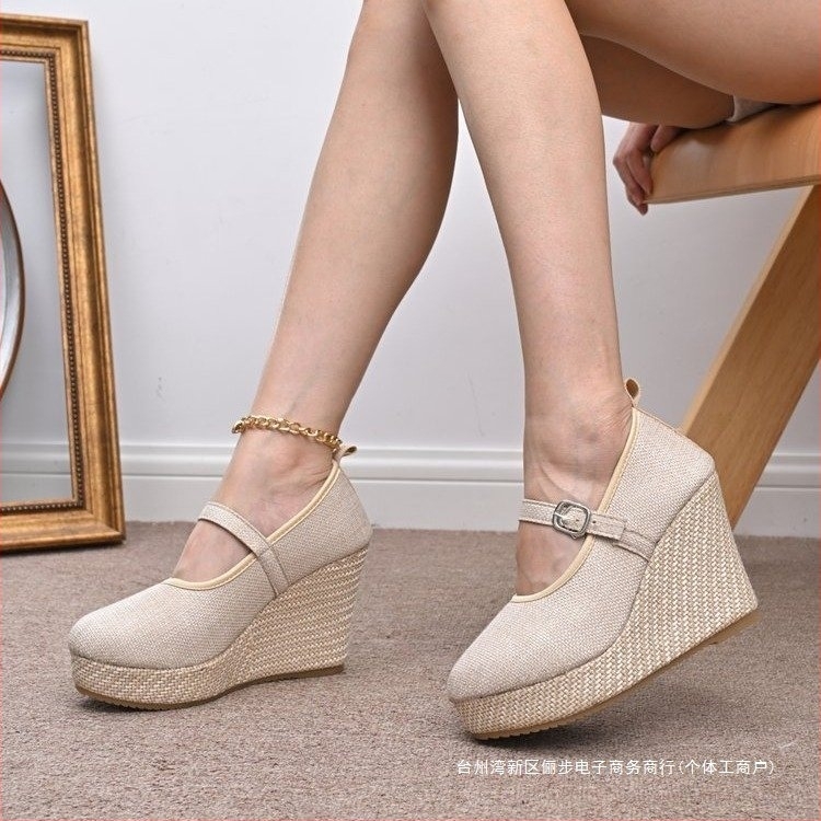 Ženske platnene cipele s niskom petom i kopčom, gumenom potplatom, 0-3 cm peta, proljeće