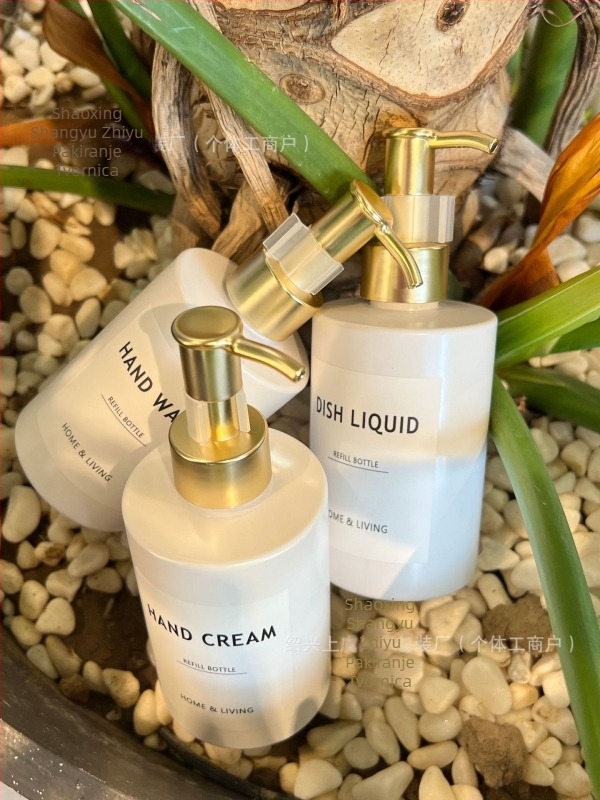 200ml cilindrična bočica za putovanja – Craftsmanship marka, PET materijal, Blow molding, razina pakiranja 3, AJ200ml