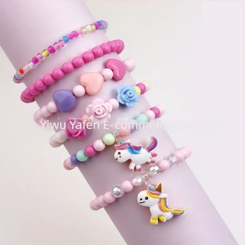 Akrilna ručno izrađena narukvica s jednorogom i perlicama za djecu