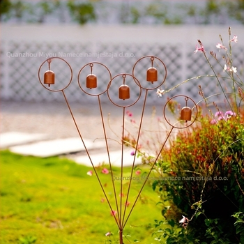 Vintage metalni ukras za vrt — 5 zvončića na stalkovima, pogodna za unutarnje i vanjske prostore, minimalistički metalni dizajn