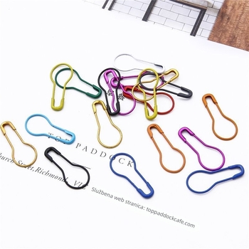 Metalni pin za etiketu odjeće sa kukom i zaključavanjem, model Drugi, oznaka proizvoda P5riKgyOT97GnjyGRN7meoQA53A=