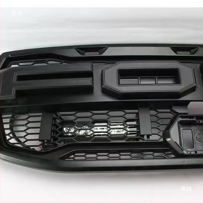 Univerzalni metalni ojačani nosač za rešetku hladnjaka automobila (skrivena instalacija, otporan na hrđu, kompatibilan s LED reflektorima)